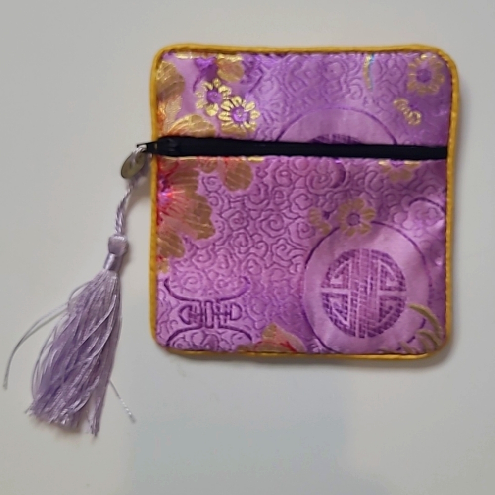 Floral Embriodery Zipper Square Pouch 4 3/4" × 4 3/4"